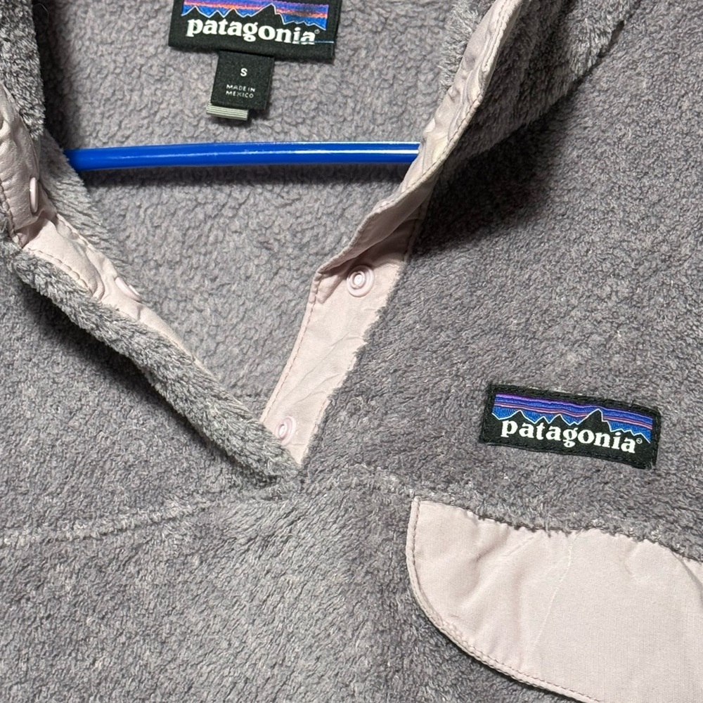 Patagonia Fleece Pullover in Light purple with Pale Pink Trim - Picture 3 of 5